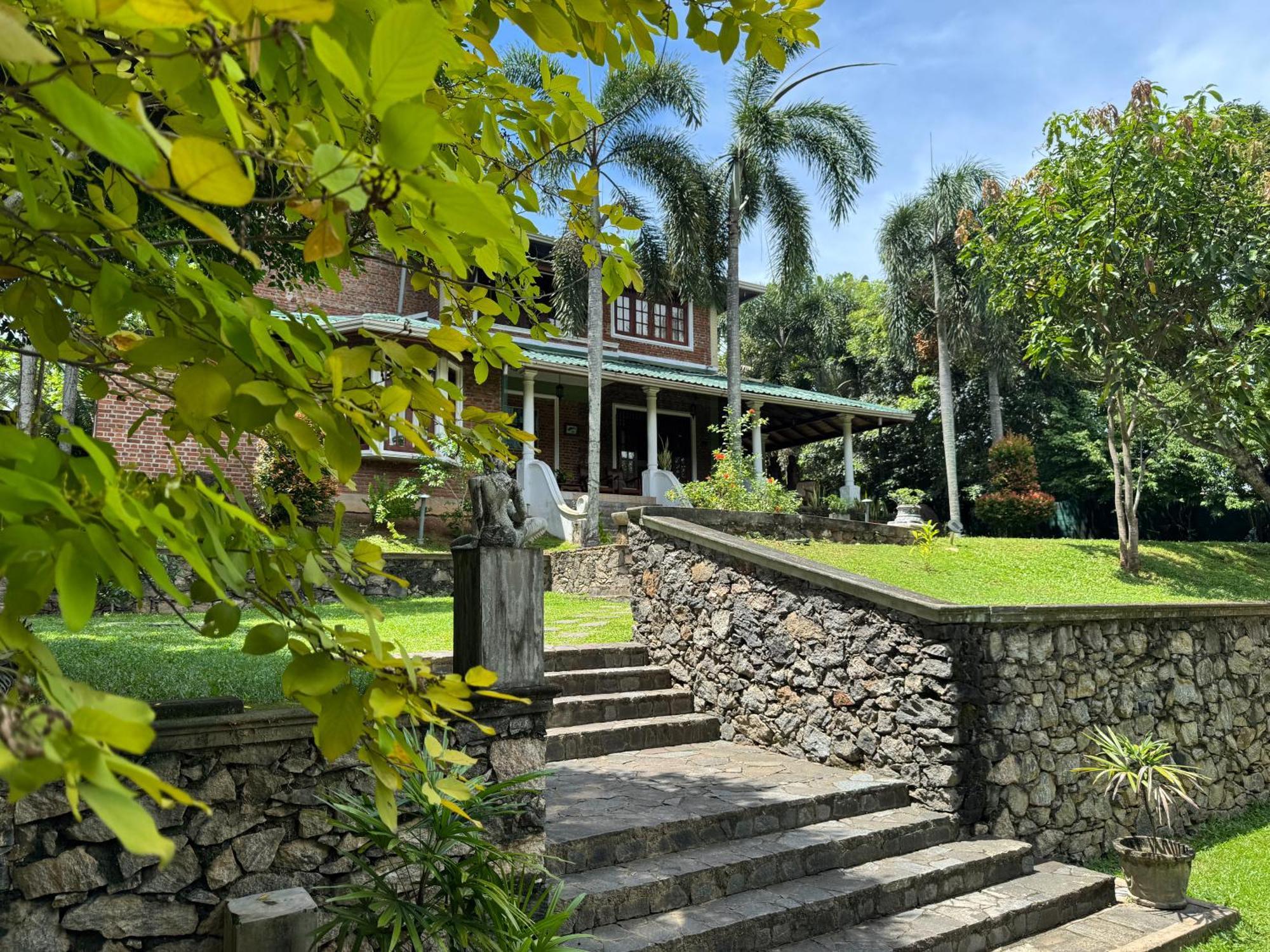 Airport Green Olive Villa Katunayaka Exterior foto